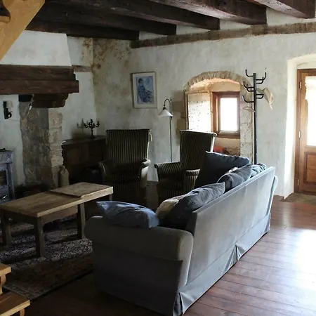 Le Petit Pecarel B&B